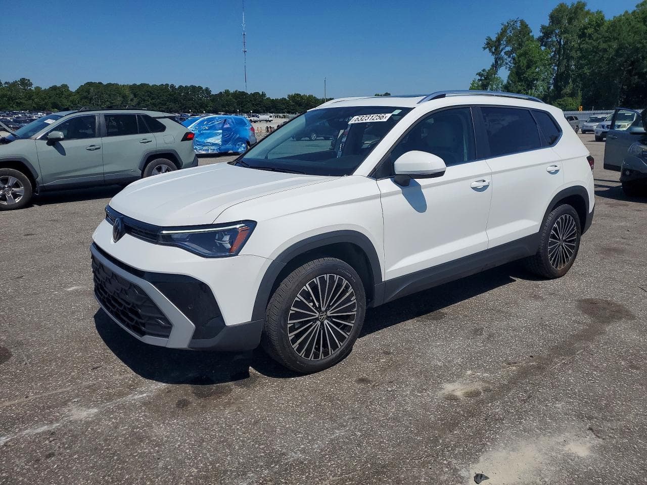 VOLKSWAGEN TAOS