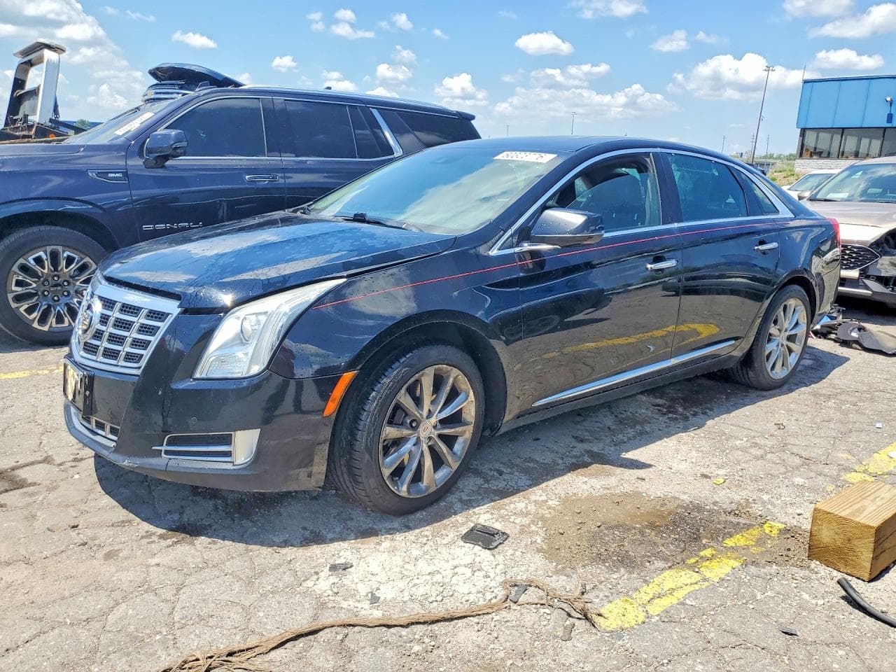 CADILLAC XTS
