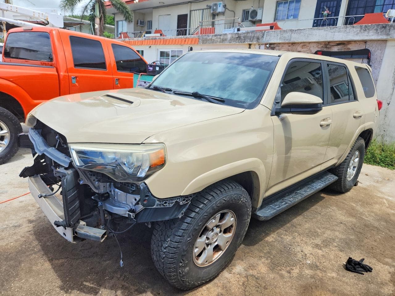 TOYOTA 4RUNNER