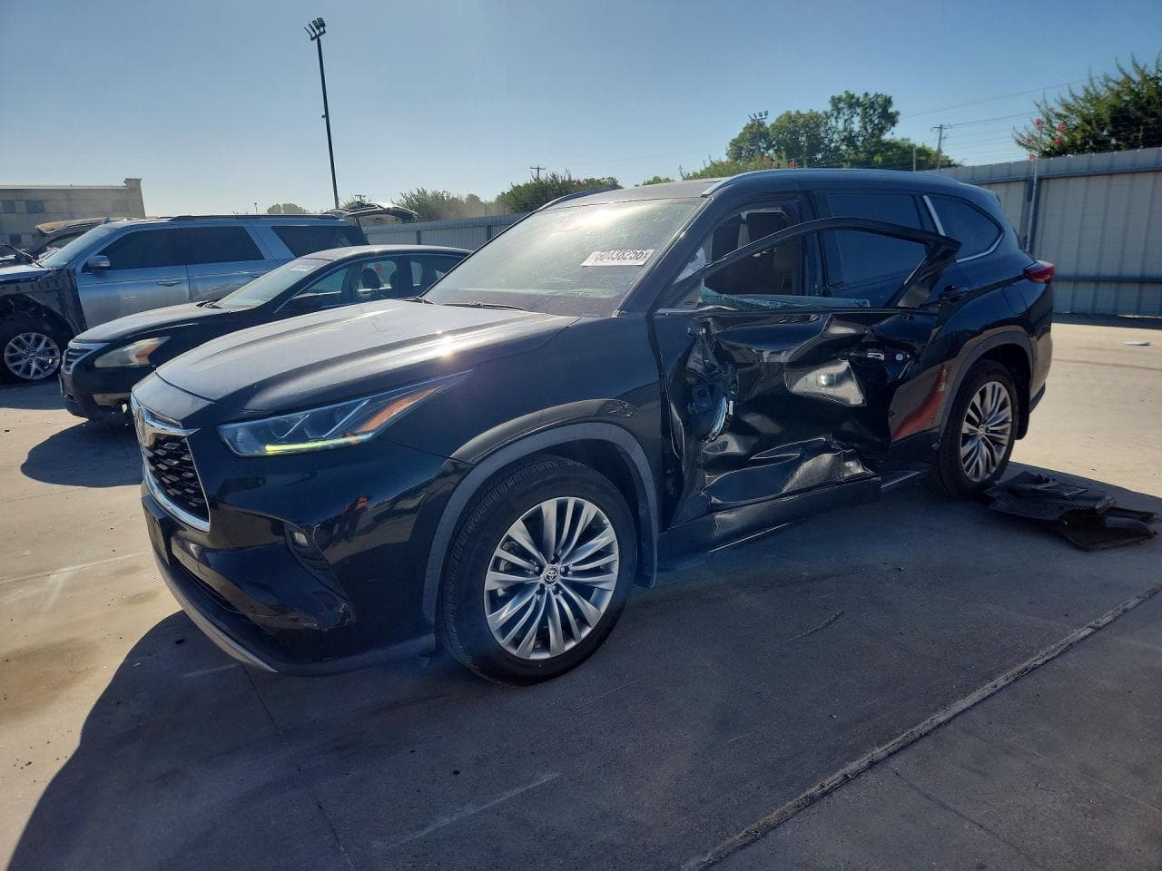 TOYOTA HIGHLANDER