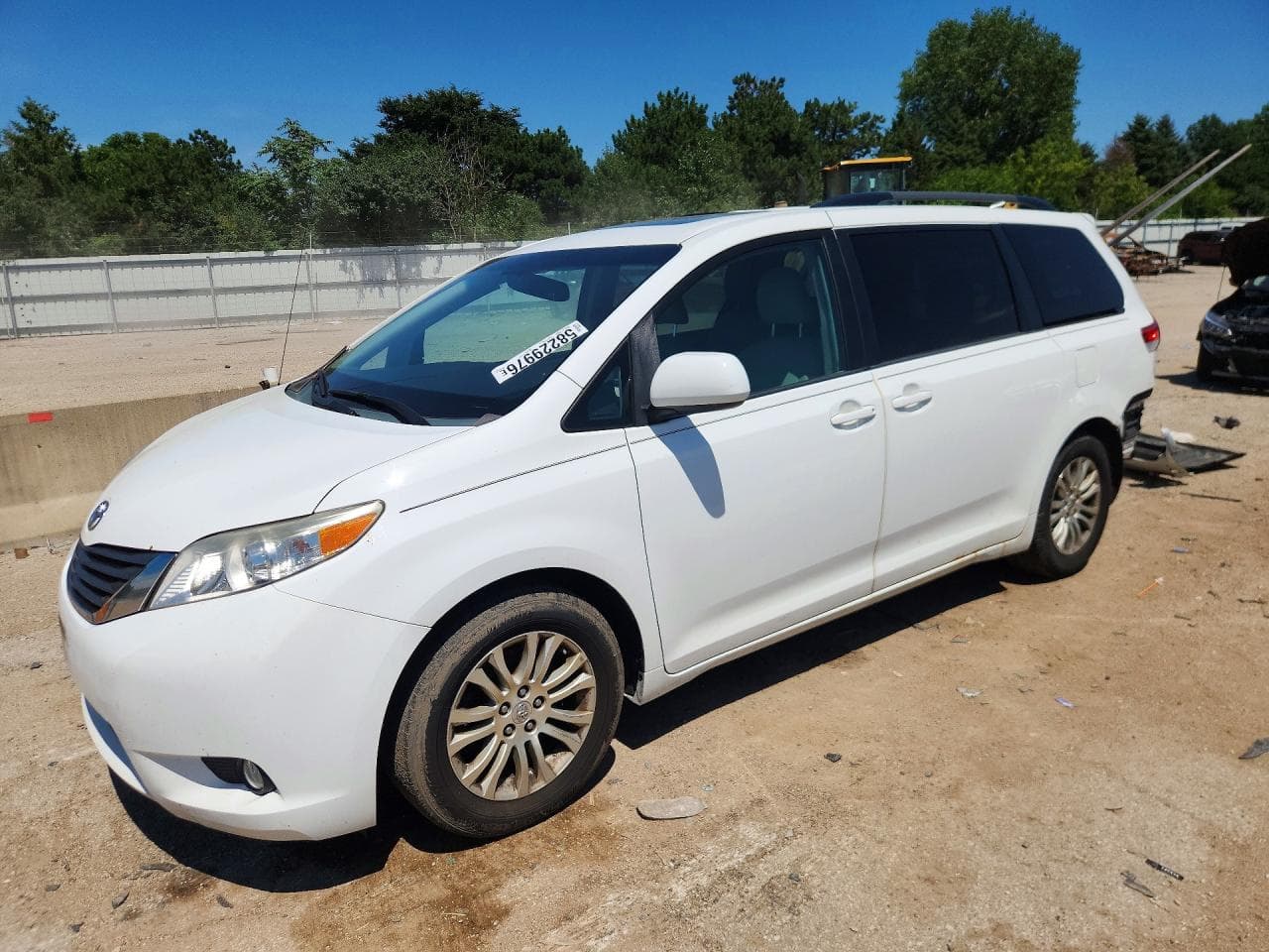 TOYOTA SIENNA