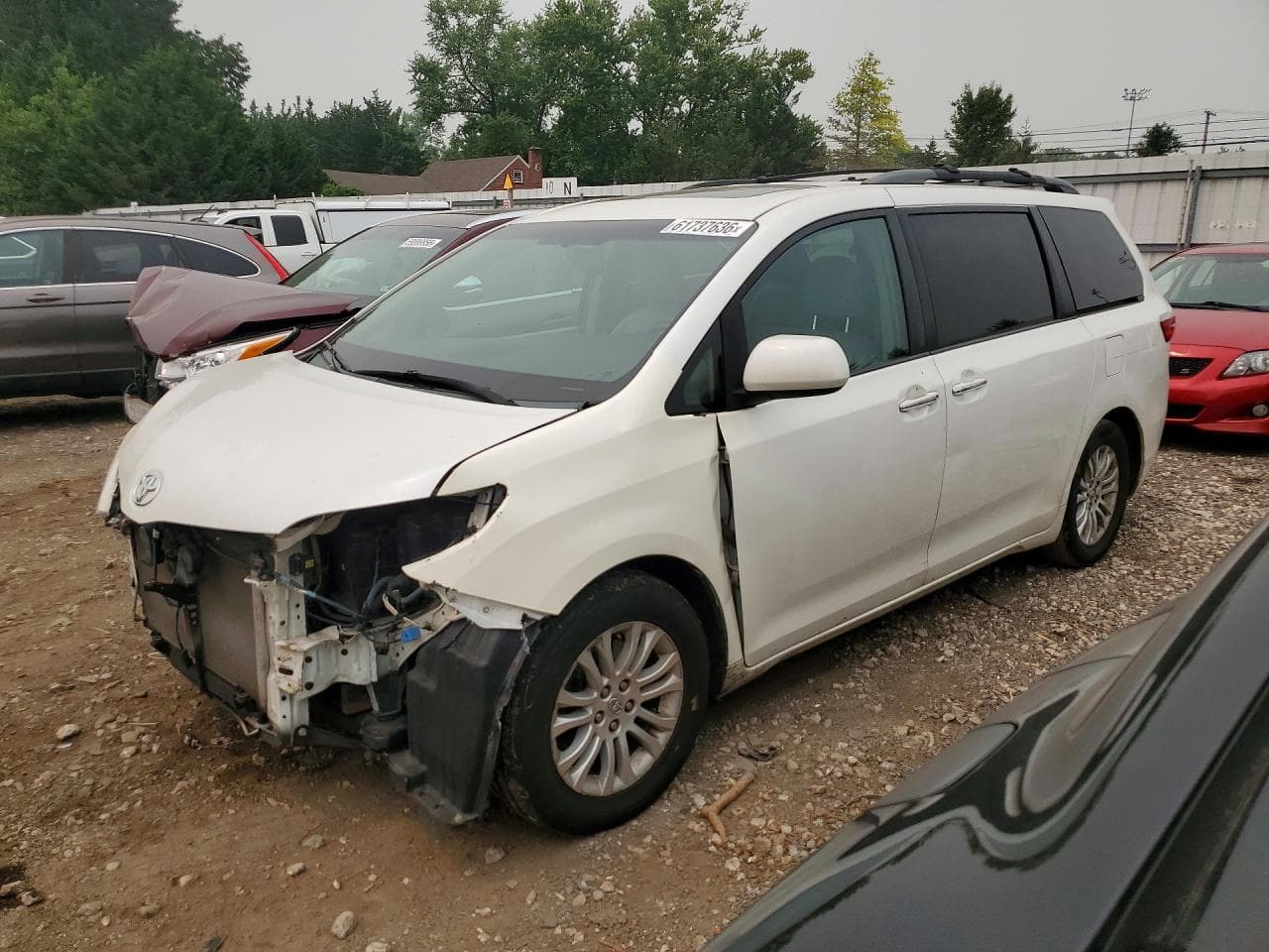 TOYOTA SIENNA