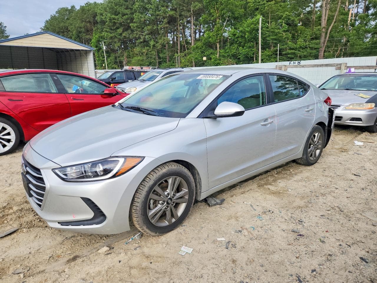 HYUNDAI ELANTRA