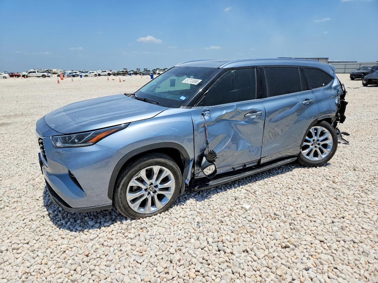 TOYOTA HIGHLANDER