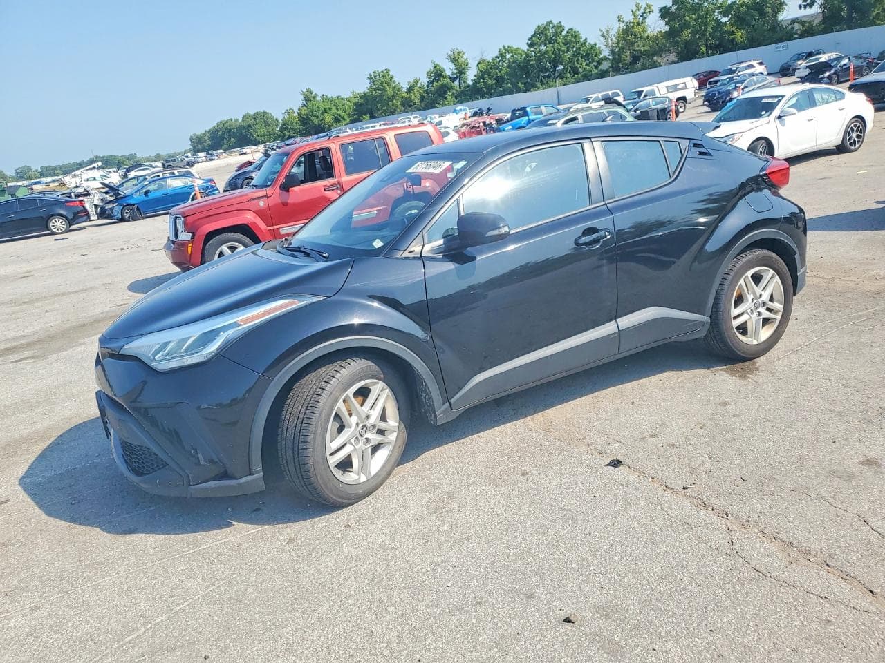 2020 TOYOTA C-HR LE