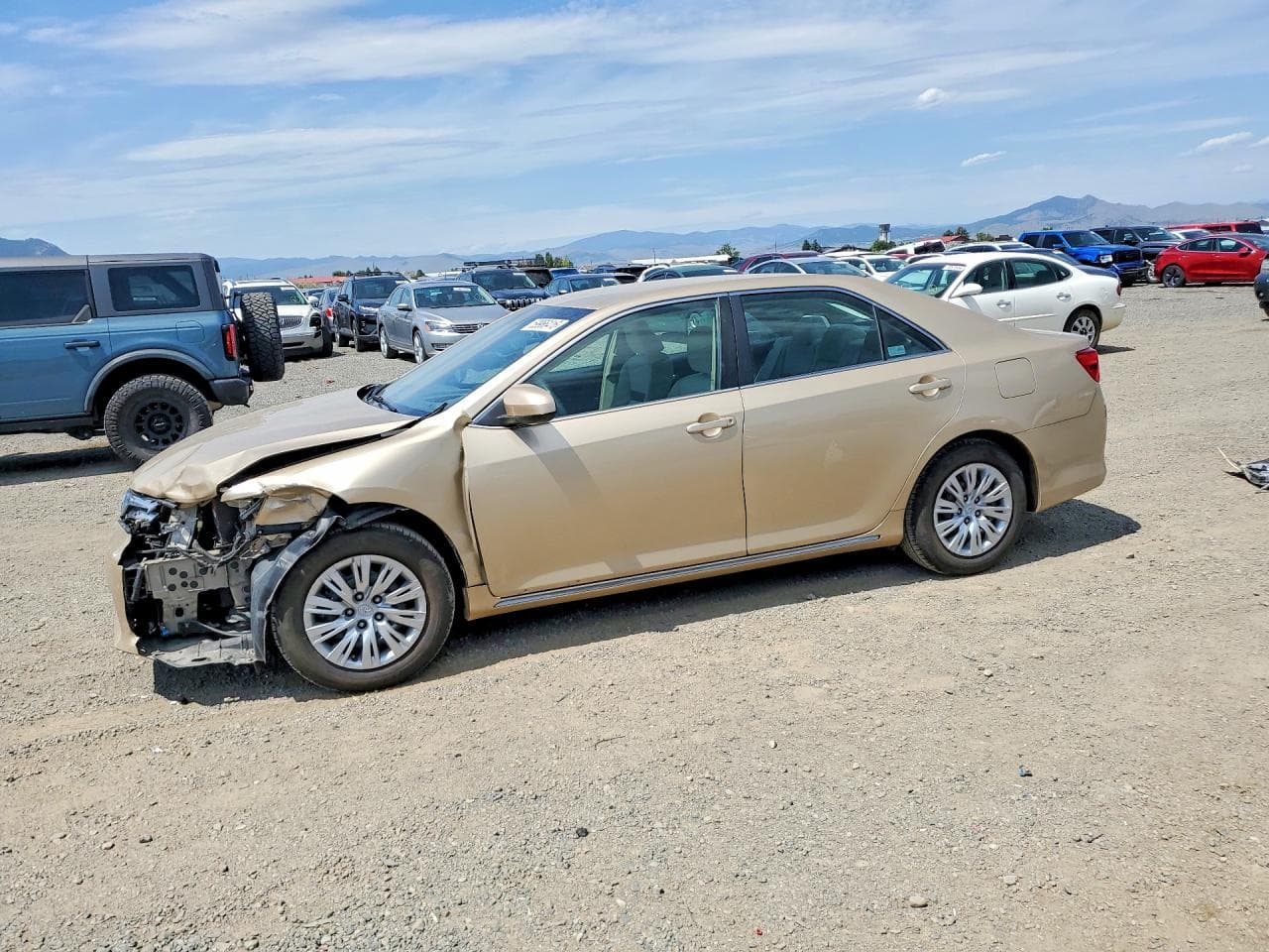 TOYOTA CAMRY