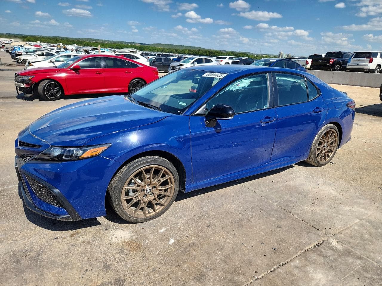 TOYOTA CAMRY SOLA