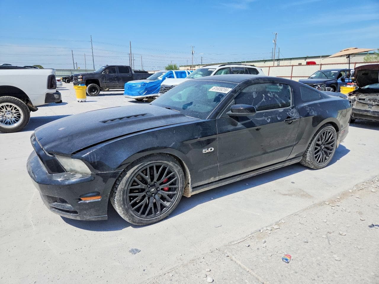 FORD MUSTANG