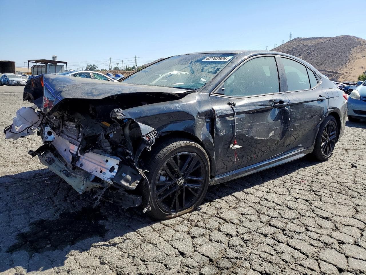 2025 TOYOTA CAMRY