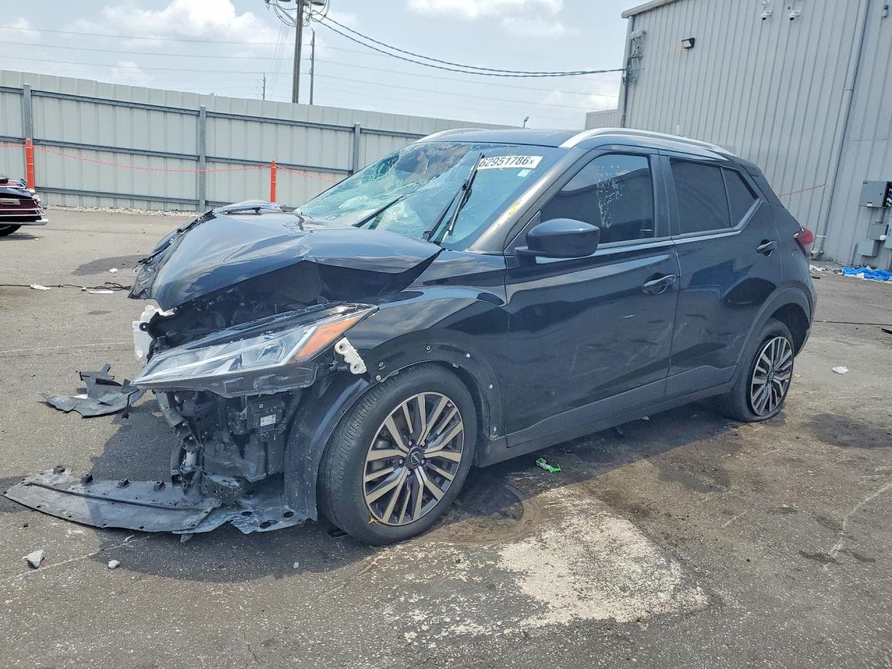 NISSAN KICKS
