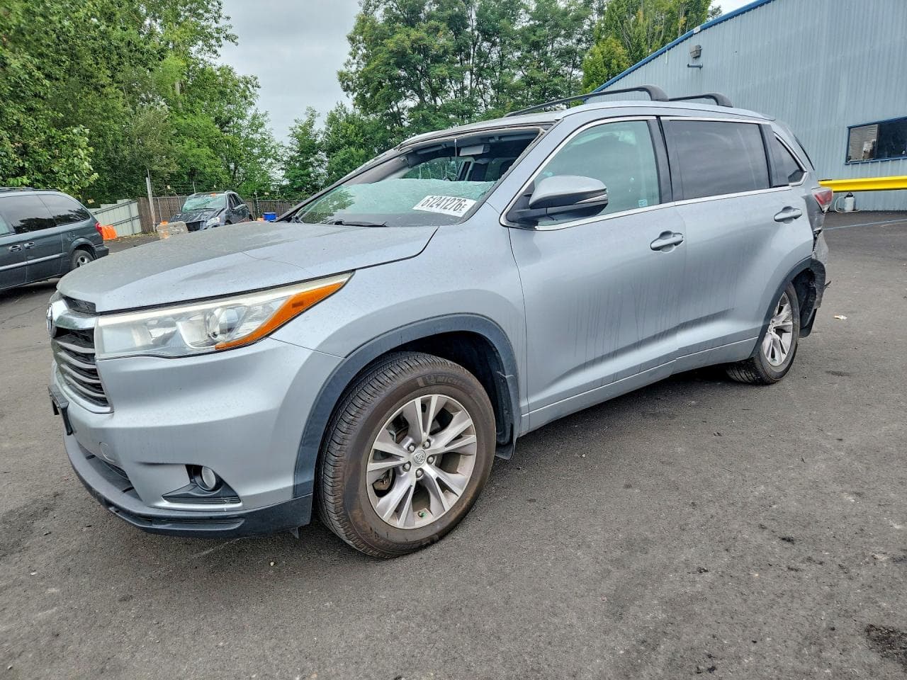 TOYOTA HIGHLANDER