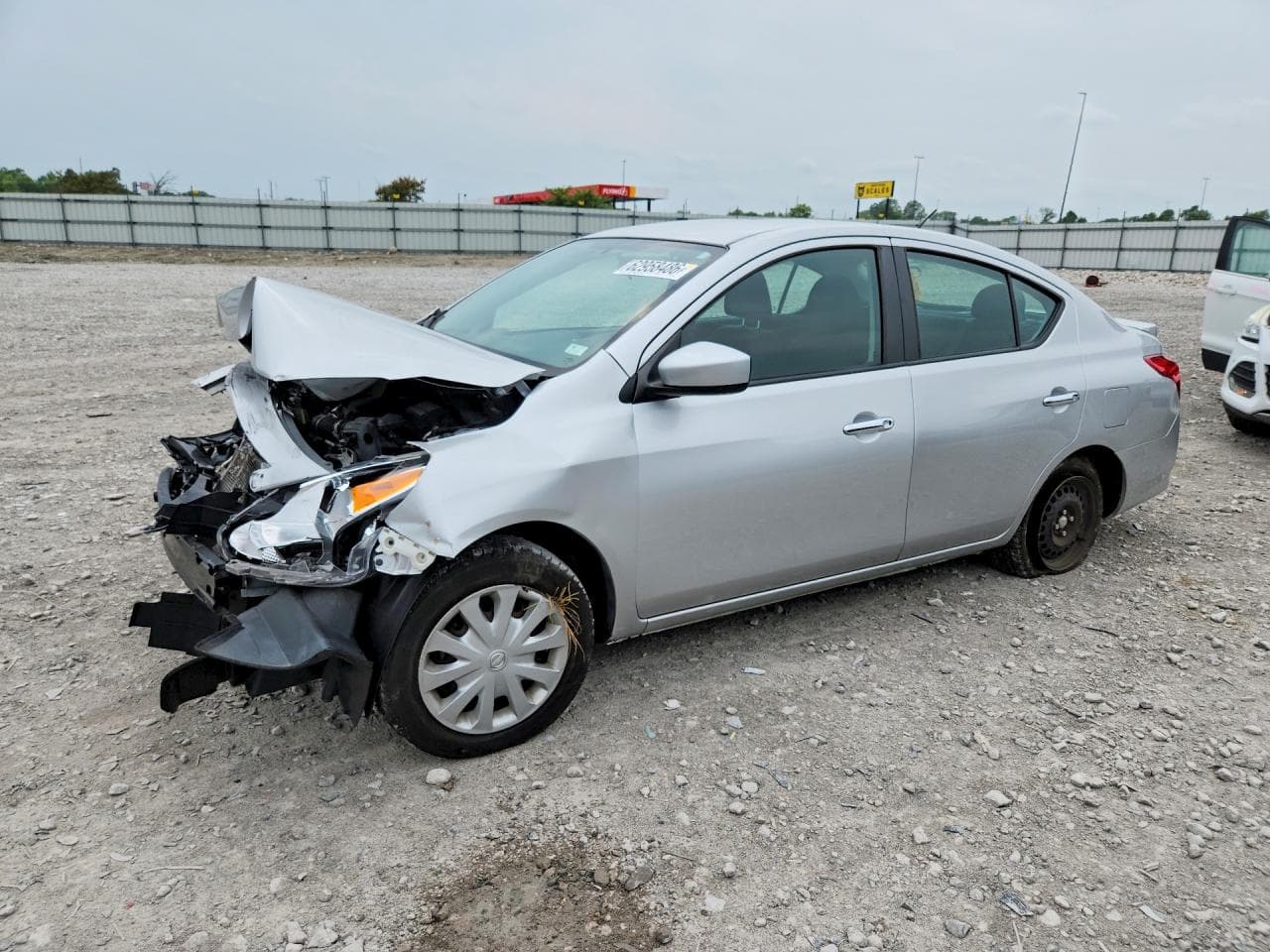 NISSAN VERSA