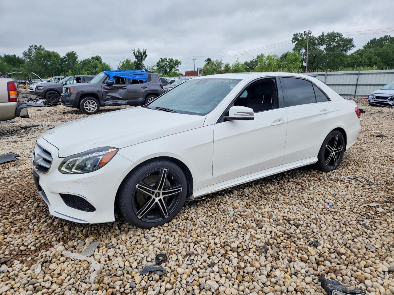 MERCEDES-BENZ E-CLASS