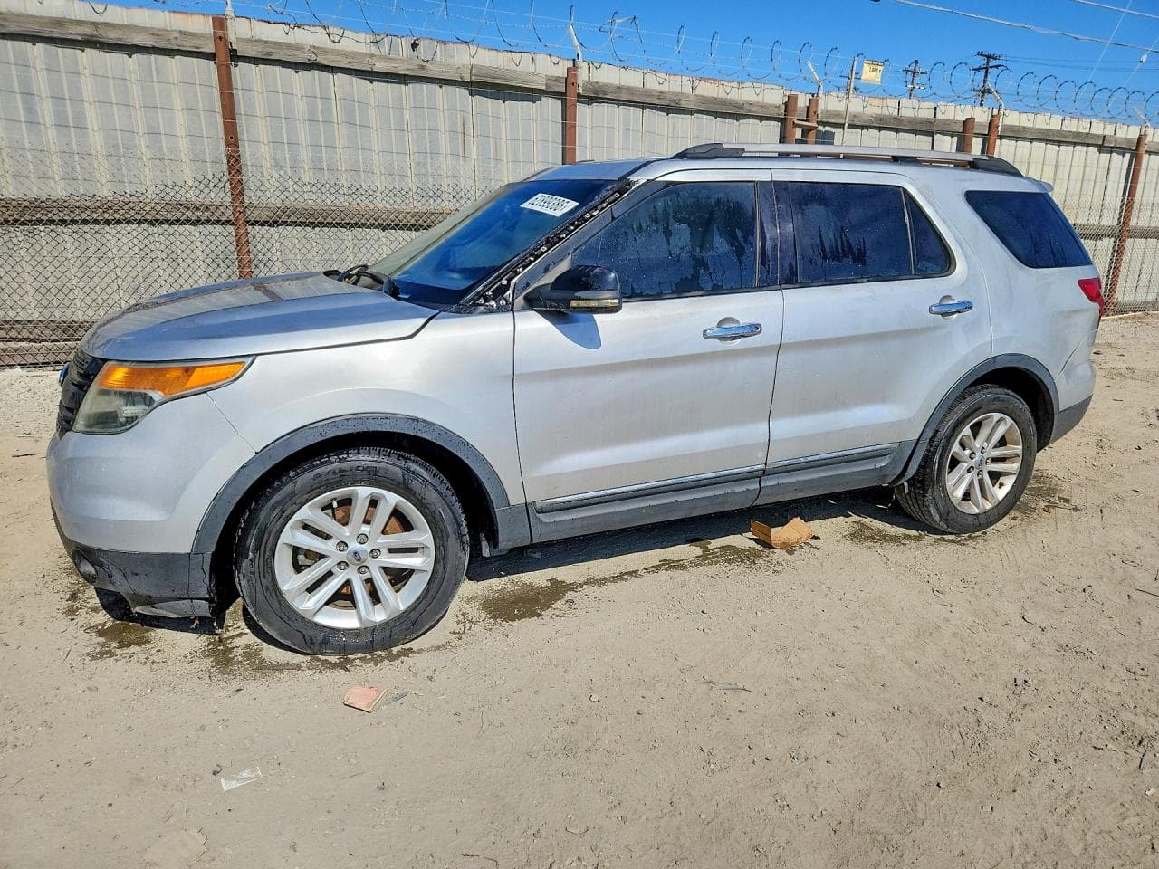 FORD EXPLORER