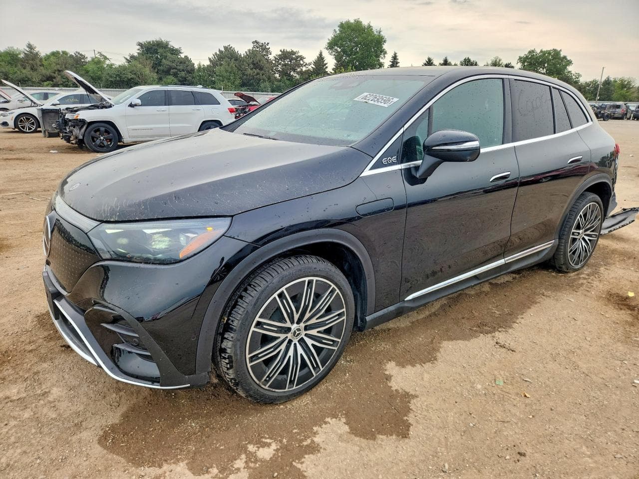MERCEDES-BENZ EQE SUV