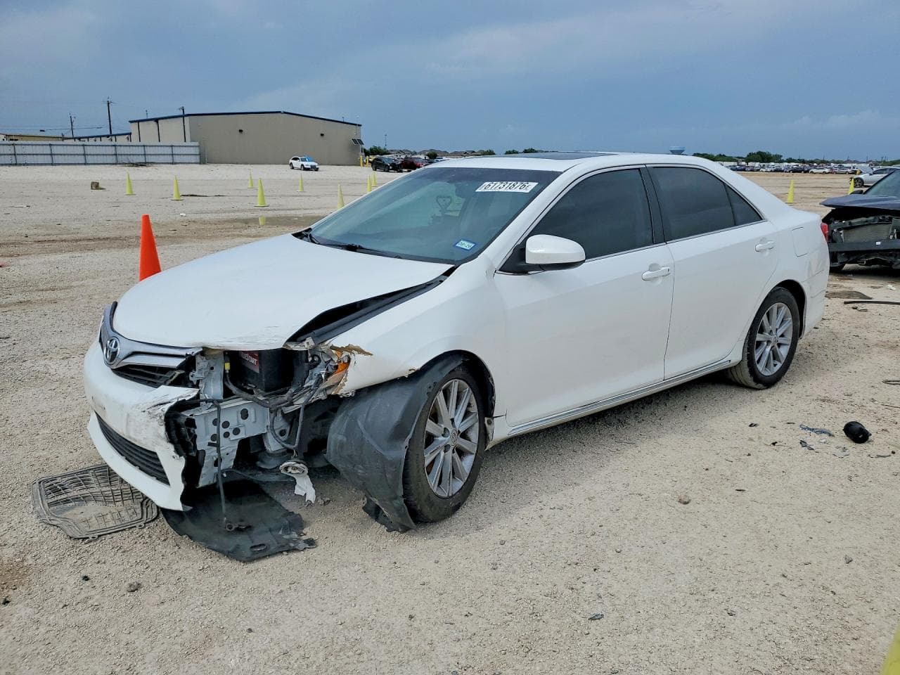 TOYOTA CAMRY