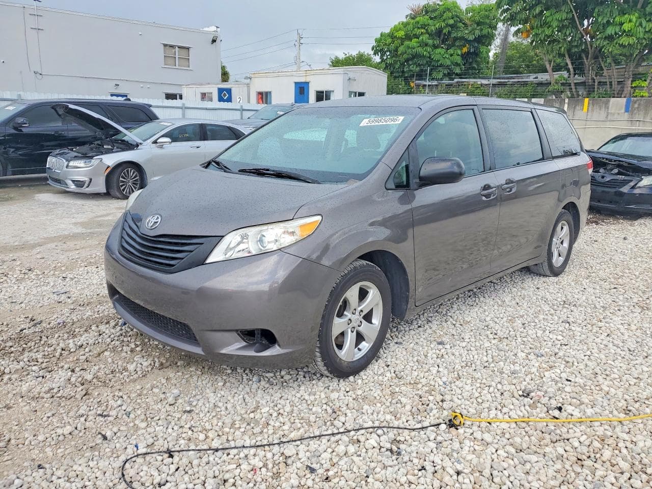 TOYOTA SIENNA
