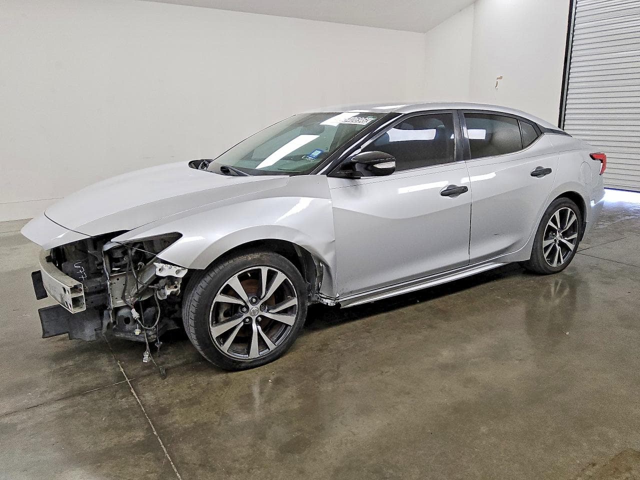 NISSAN MAXIMA