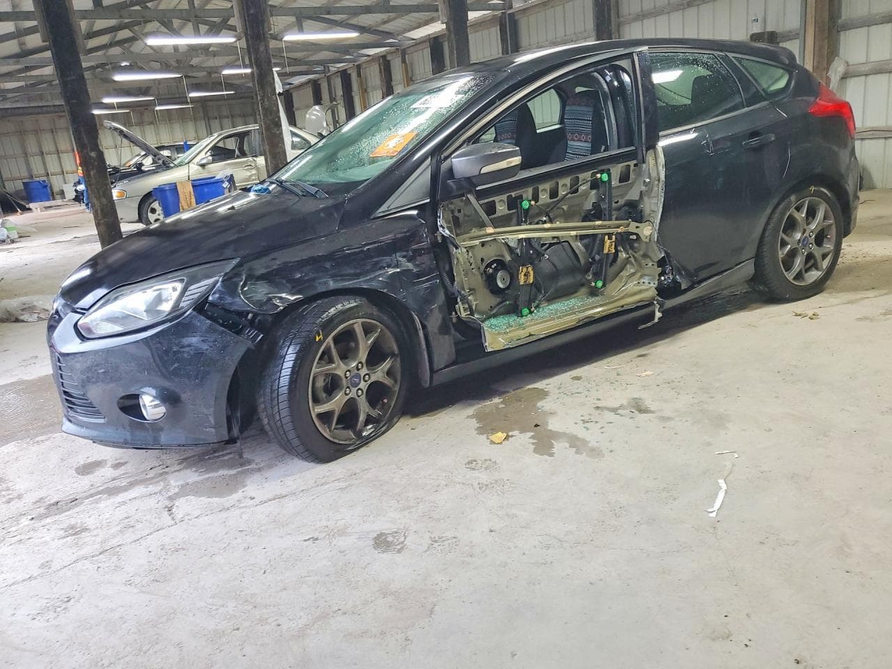 FORD FOCUS