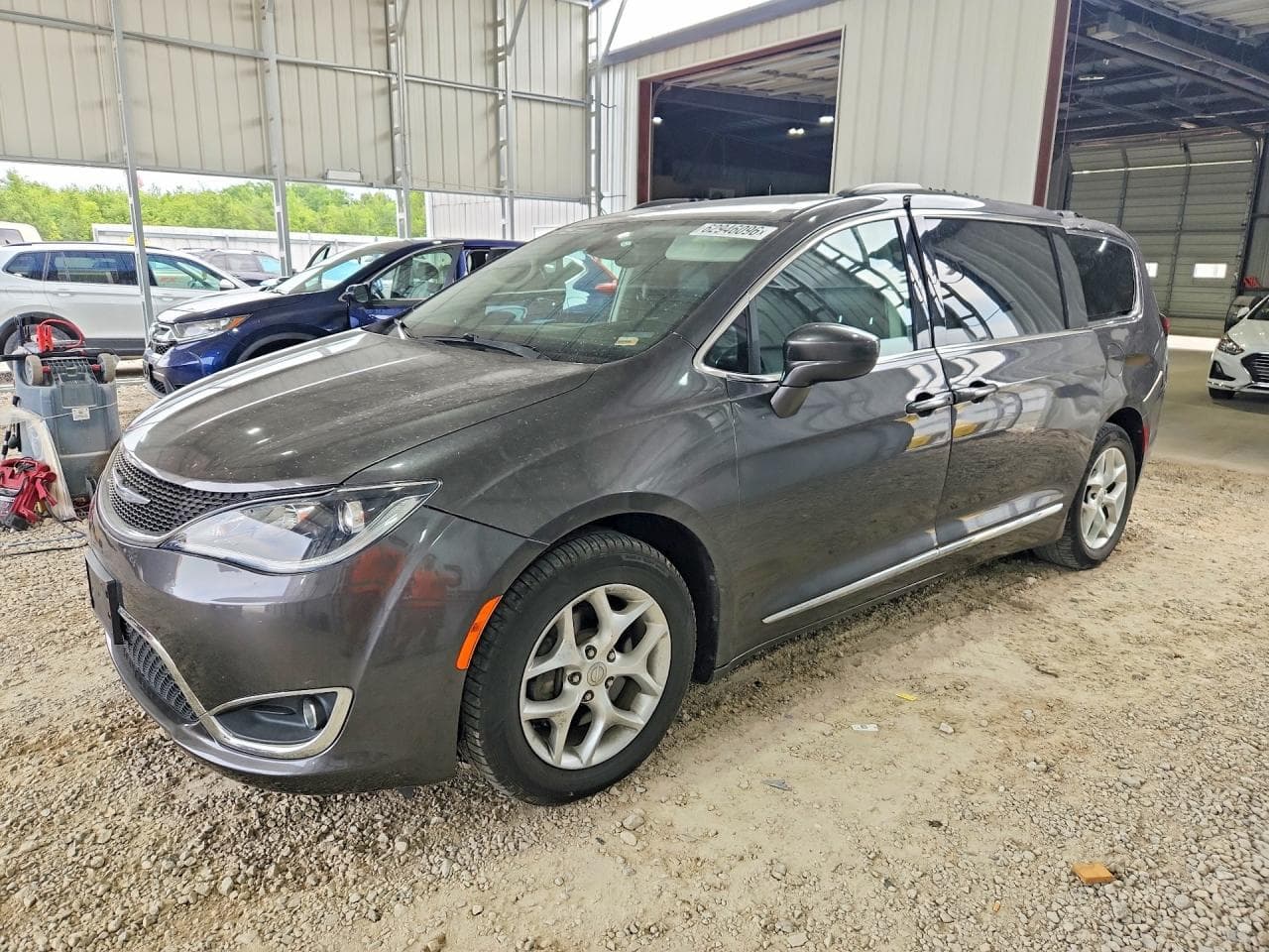CHRYSLER PACIFICA