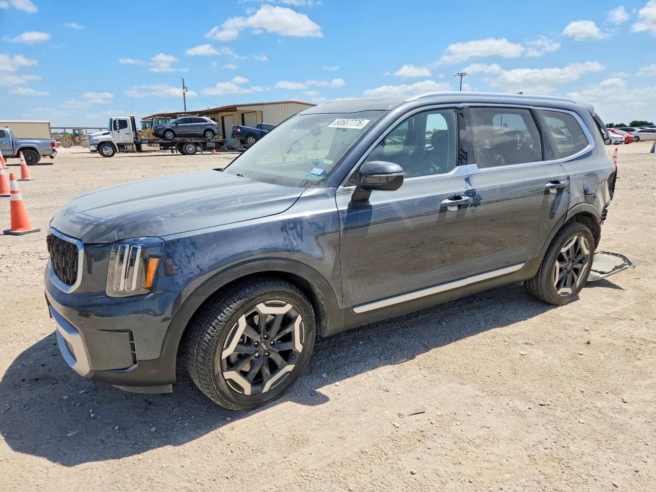 KIA TELLURIDE