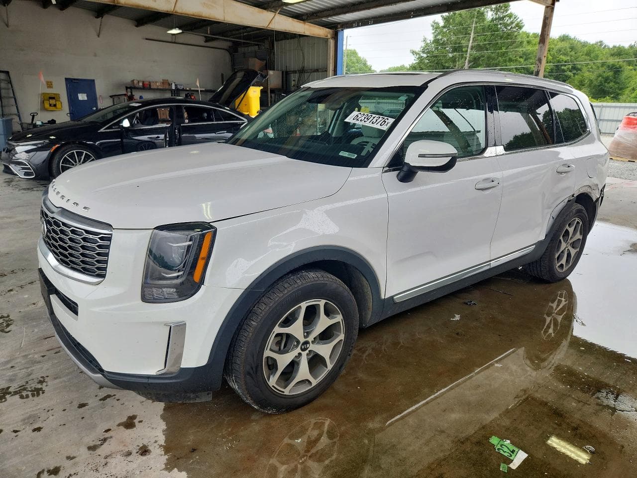 KIA TELLURIDE