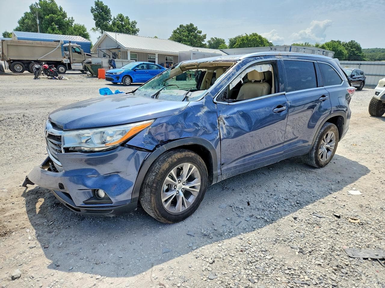 TOYOTA HIGHLANDER