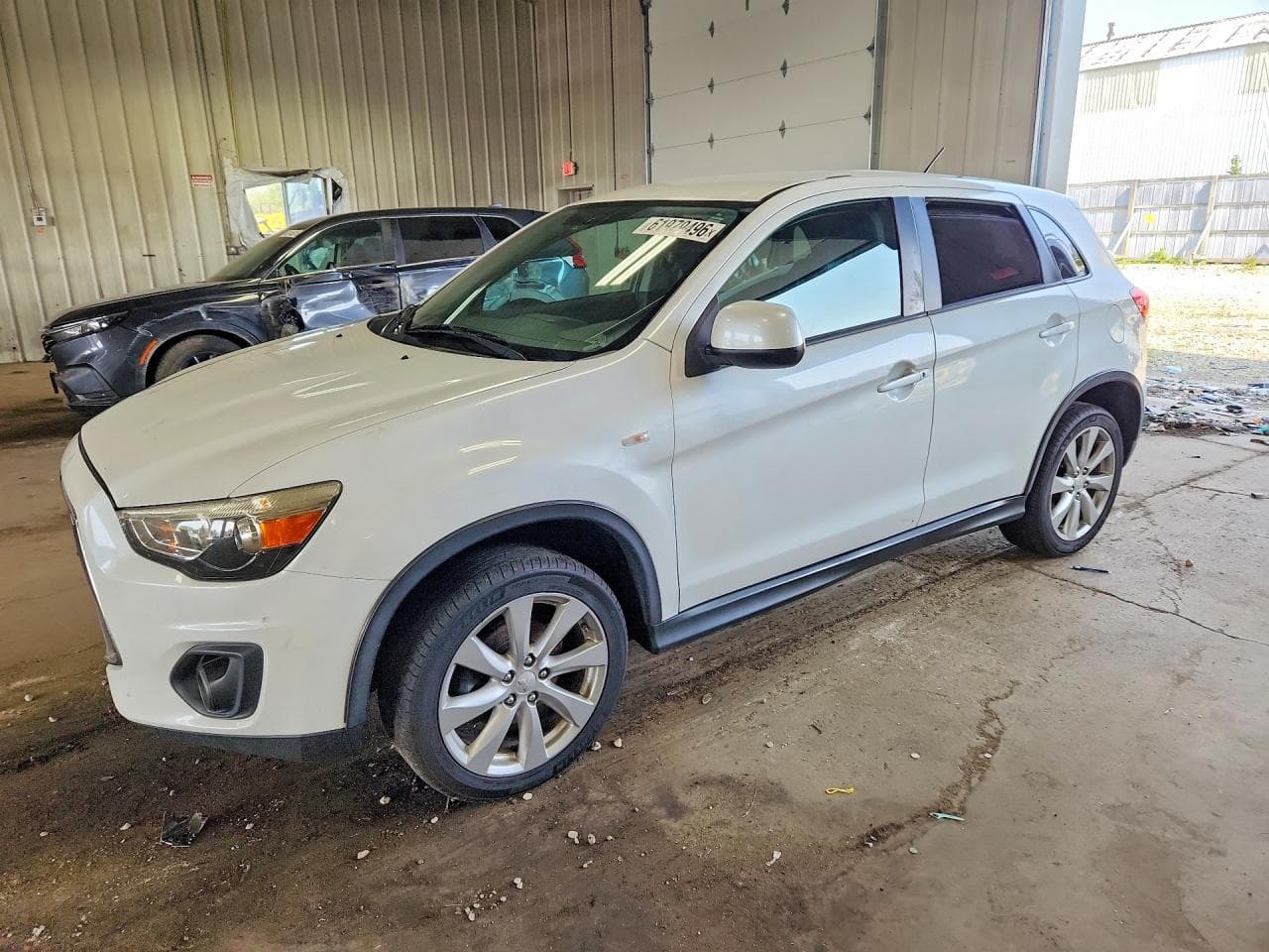 MITSUBISHI OUTLANDER SPORT