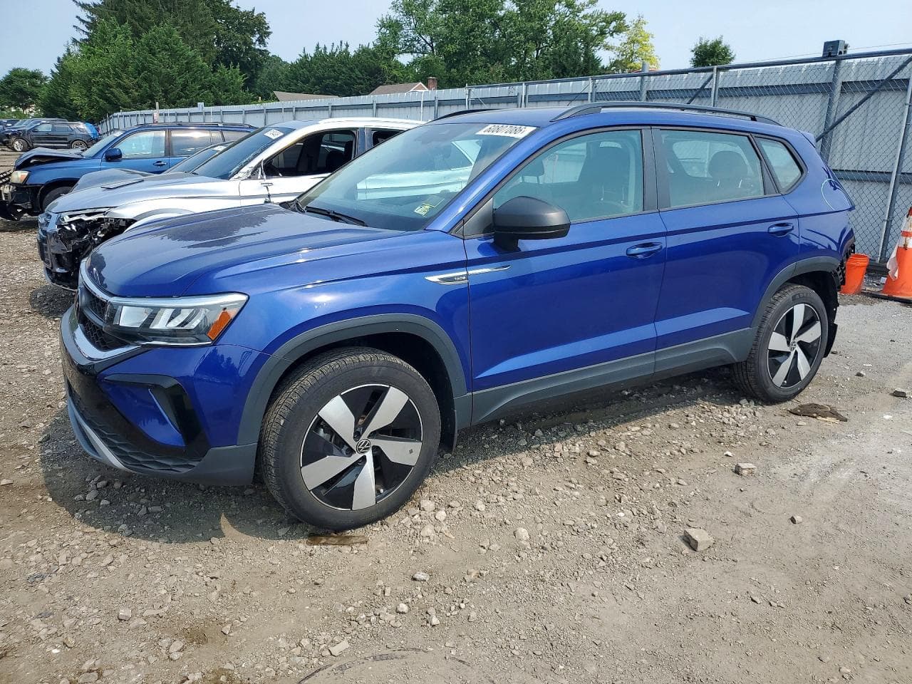 VOLKSWAGEN TAOS