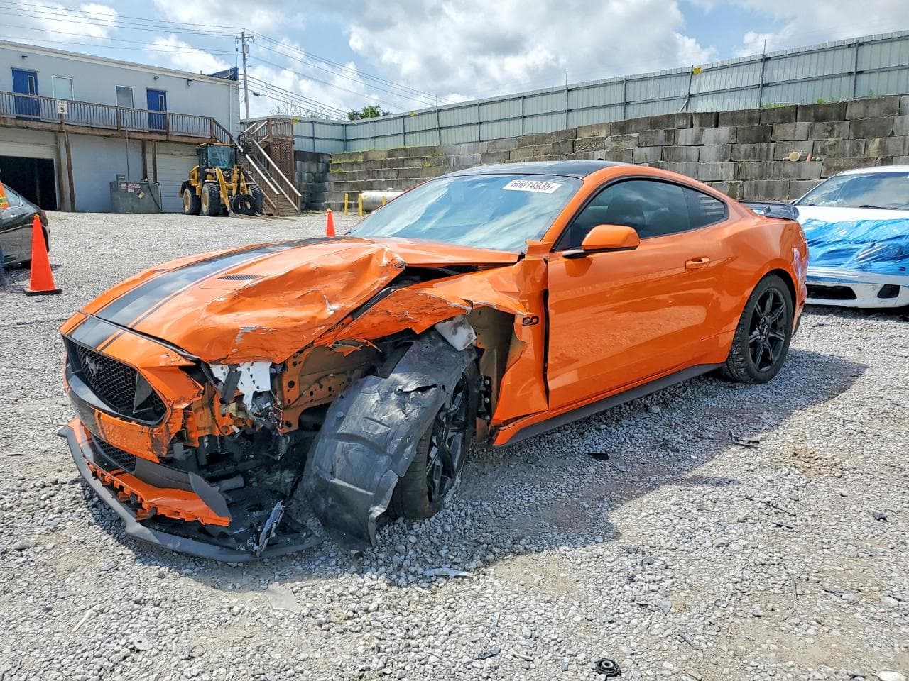 FORD MUSTANG