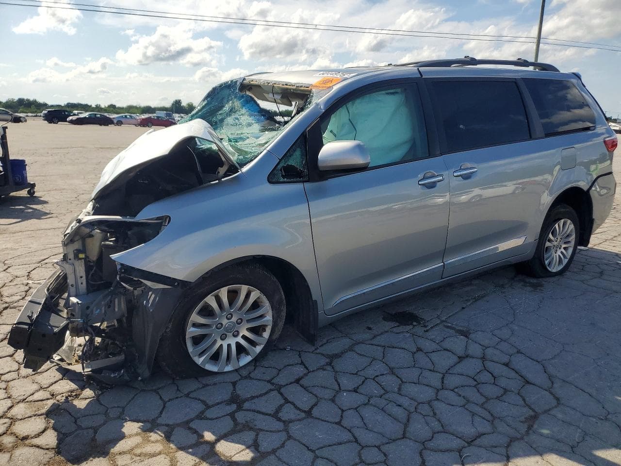 TOYOTA SIENNA