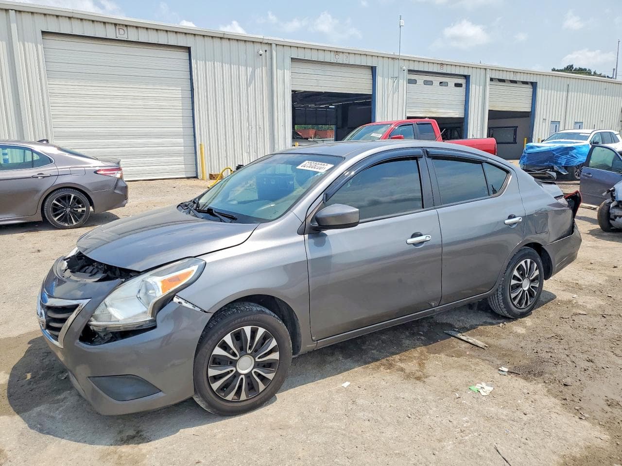 NISSAN VERSA