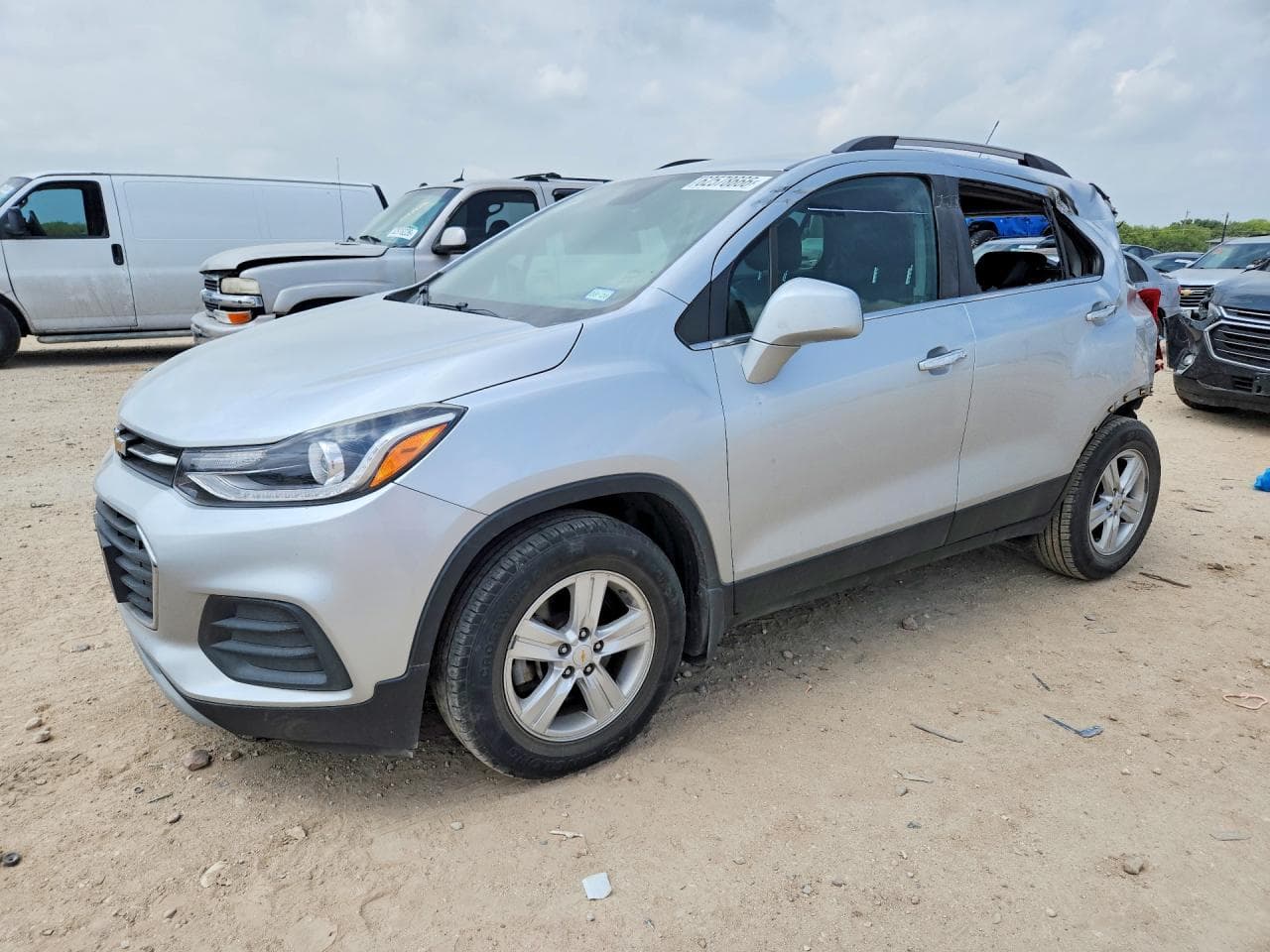 CHEVROLET TRAX