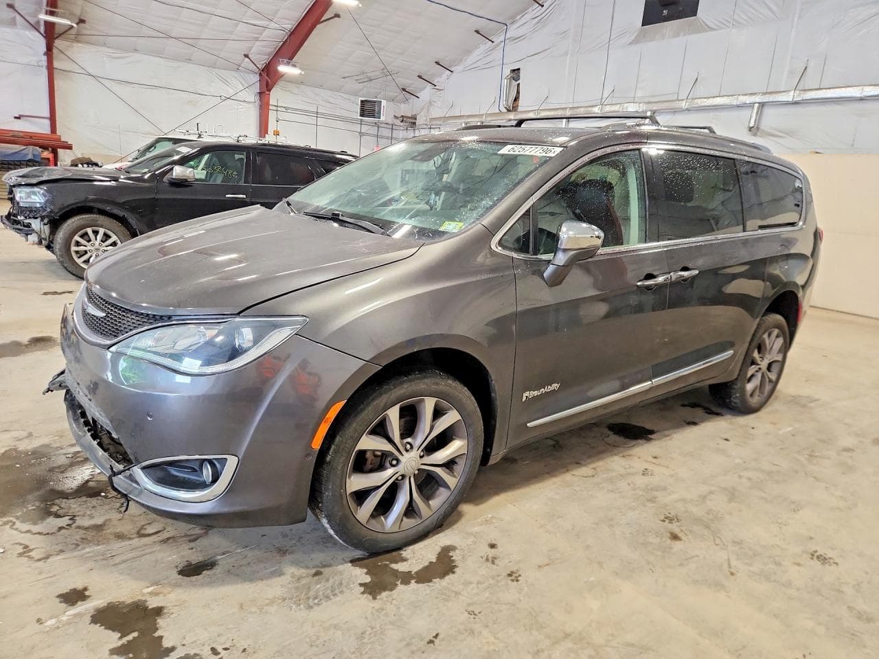 CHRYSLER PACIFICA