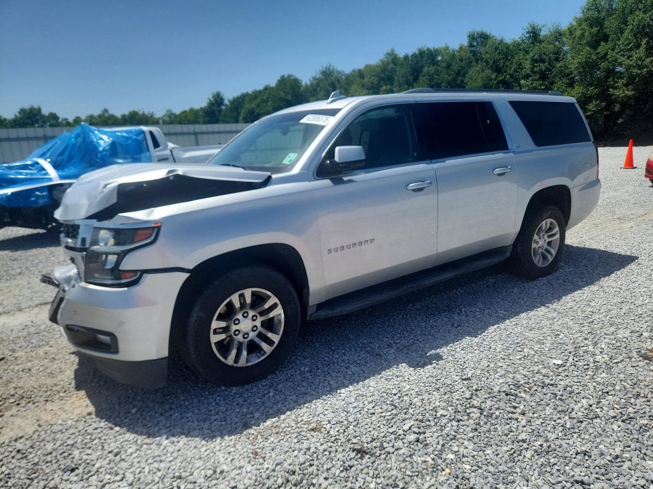 CHEVROLET SUBURBAN