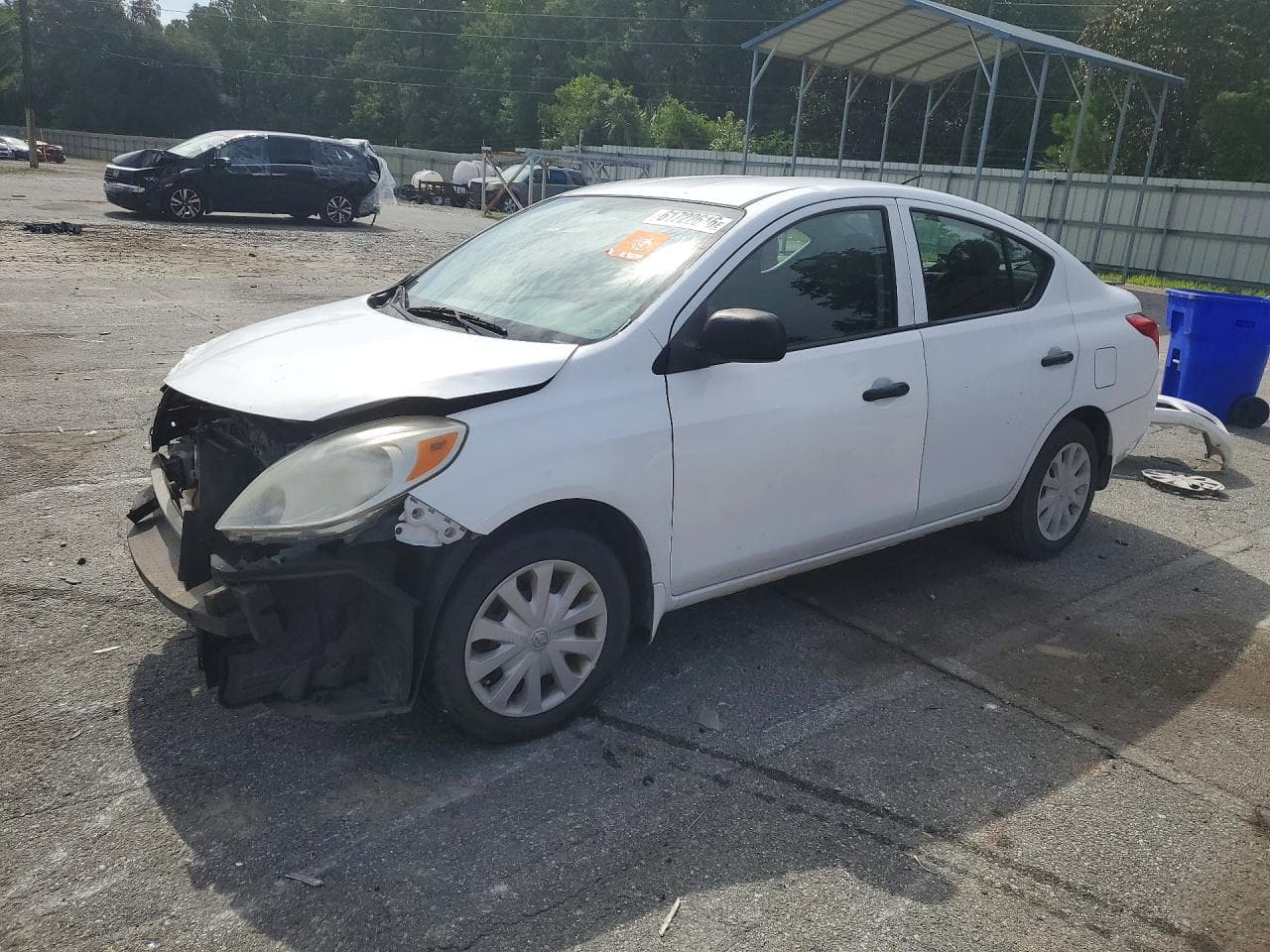 NISSAN VERSA