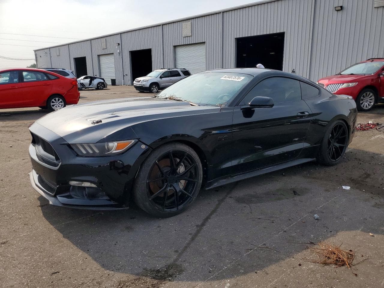 FORD MUSTANG
