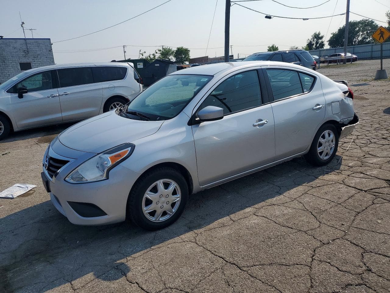 NISSAN VERSA