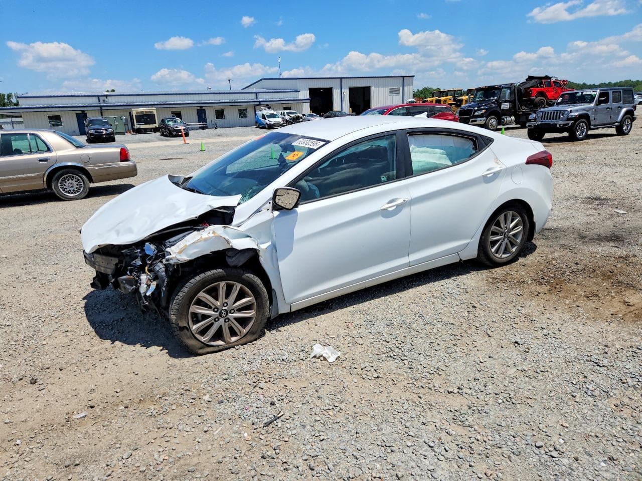 HYUNDAI ELANTRA