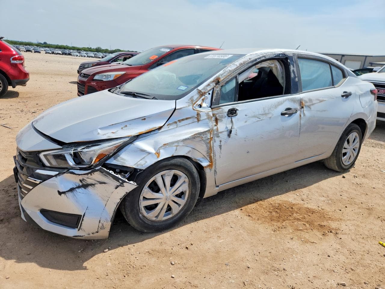 NISSAN VERSA
