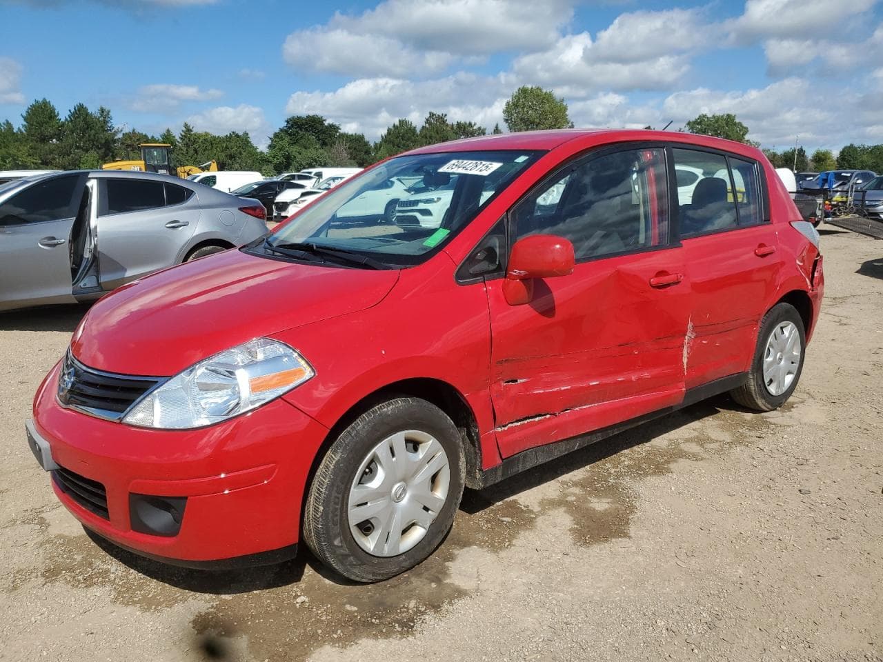 NISSAN VERSA