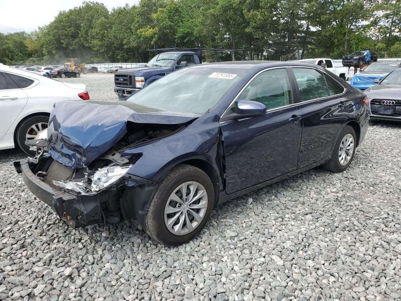 2016 TOYOTA CAMRY LE