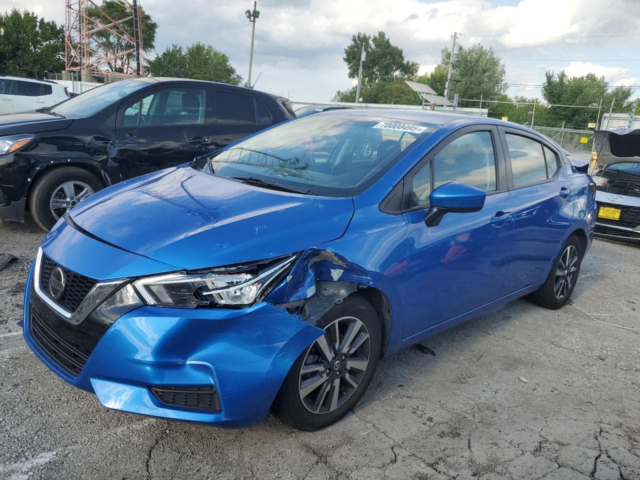 NISSAN VERSA SV