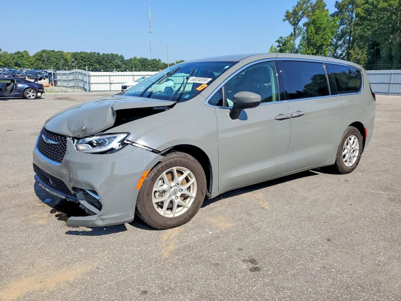 CHRYSLER PACIFICA