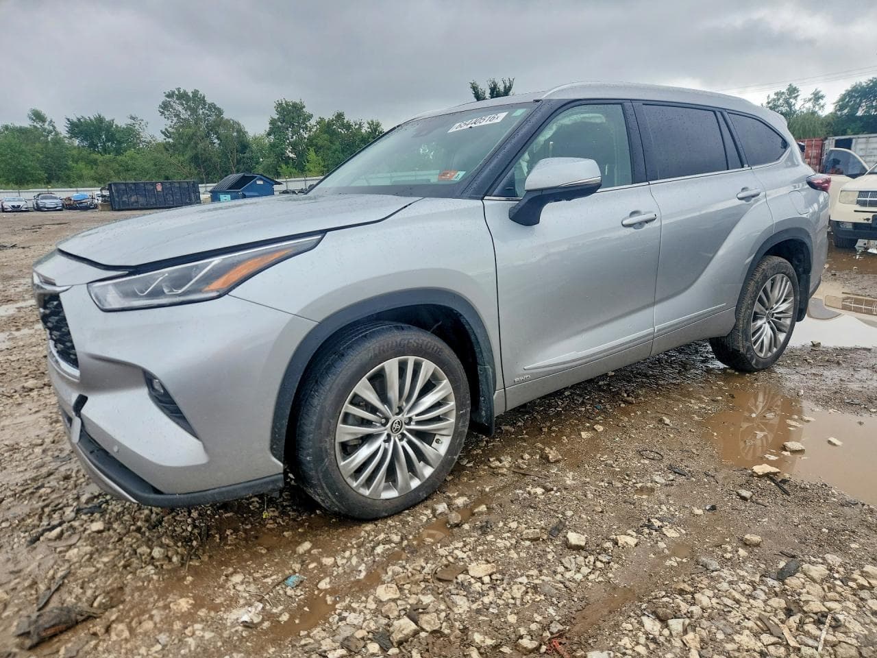 TOYOTA HIGHLANDER HYBRID