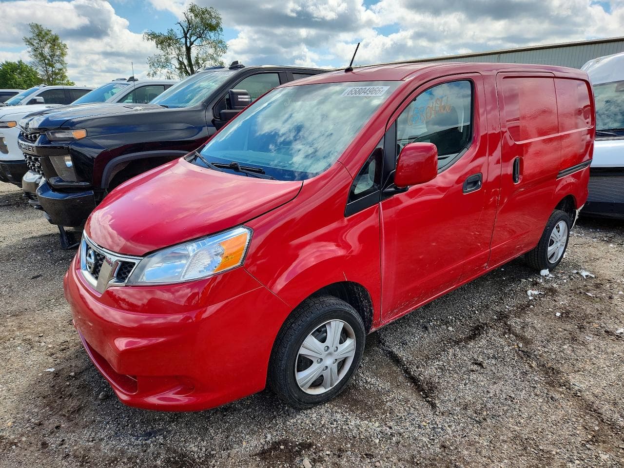 NISSAN NV