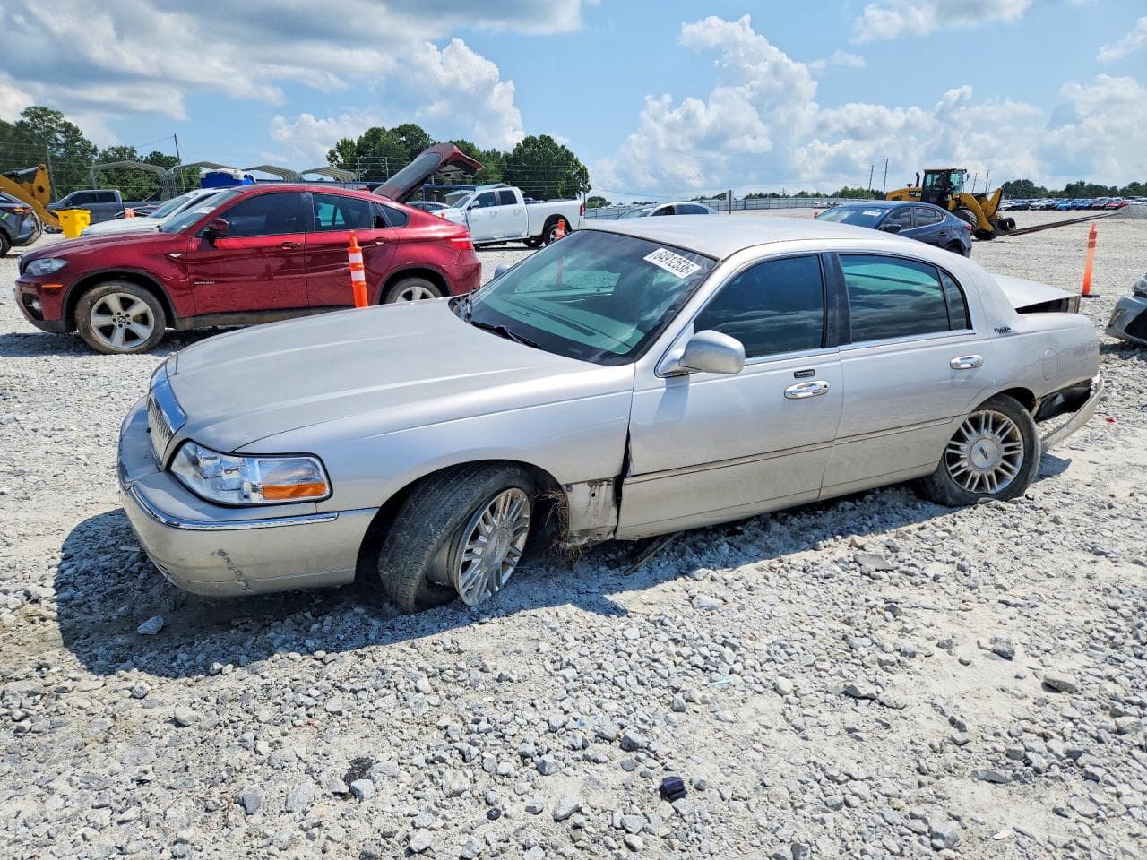 2011 LINCOLN TOWNCAR