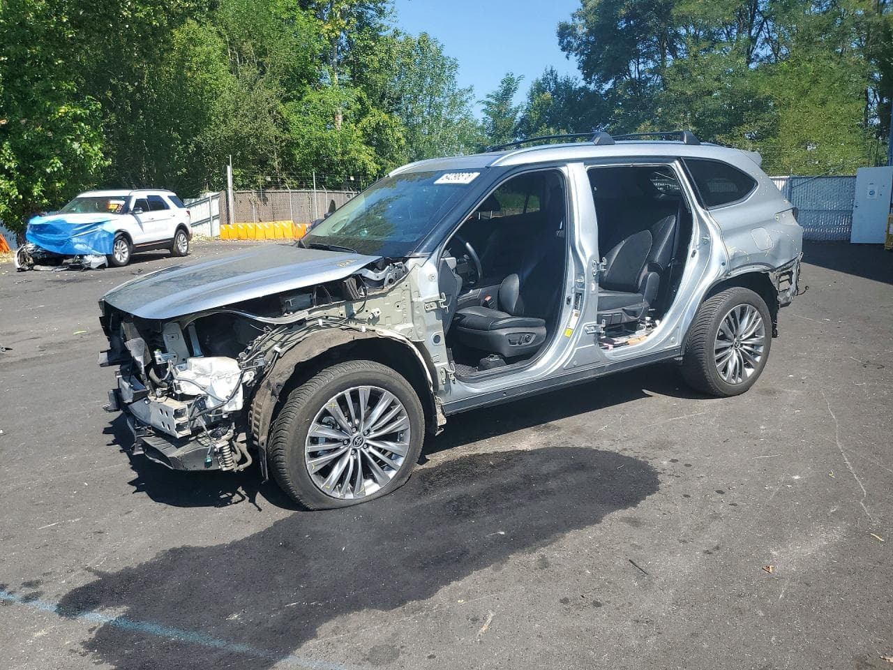 TOYOTA HIGHLANDER