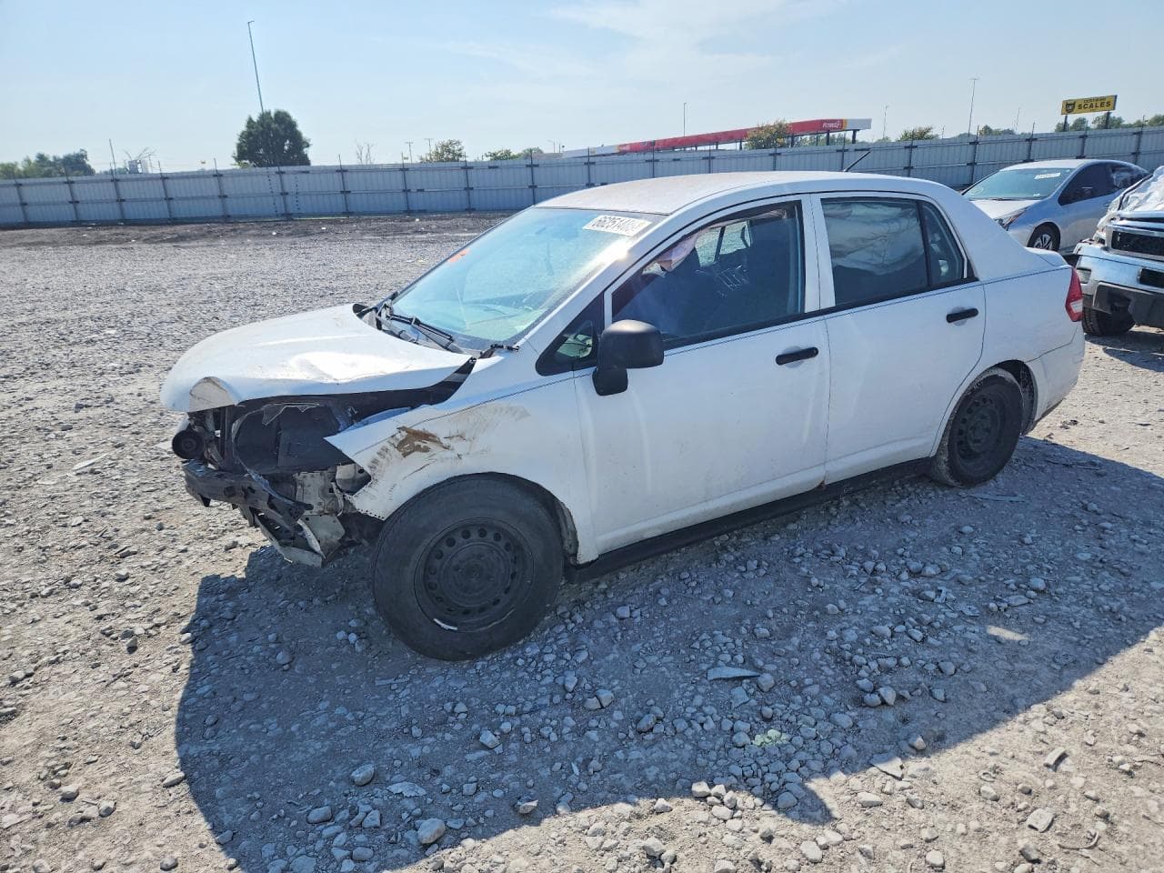 NISSAN VERSA