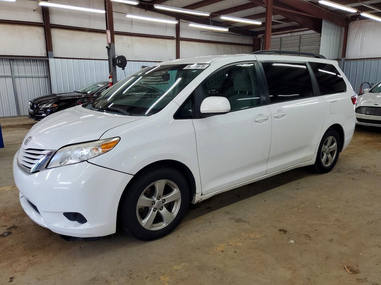 TOYOTA SIENNA